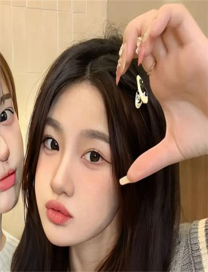 特效师技术实现揭秘血中血文化的传统元素与现代诠释 【审美标准评判】